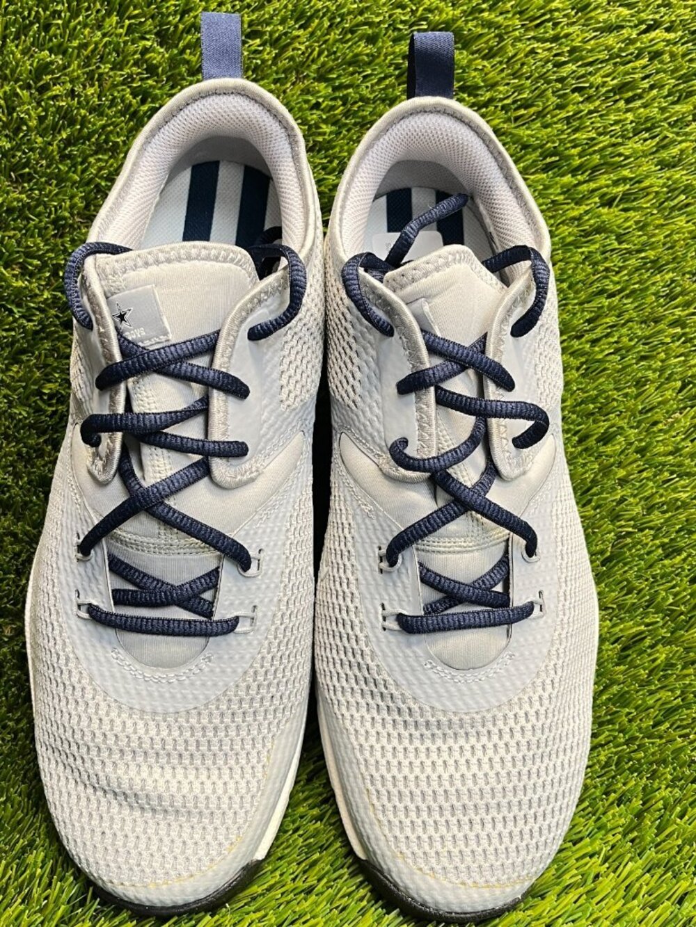 Nike Air Max Typha 2 Mens Size 11 Gray White Athletic Running Shoes Sneakers - Picture 5 of 10